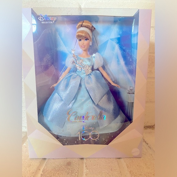Disney 100 Cinderella Collectors Doll NIB - Picture 1 of 5